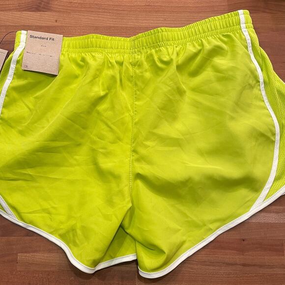 Girls' Nike Tempo Shorts Large Bright Cactus/Coconut Milk Xlarge - Picture 5 of 8